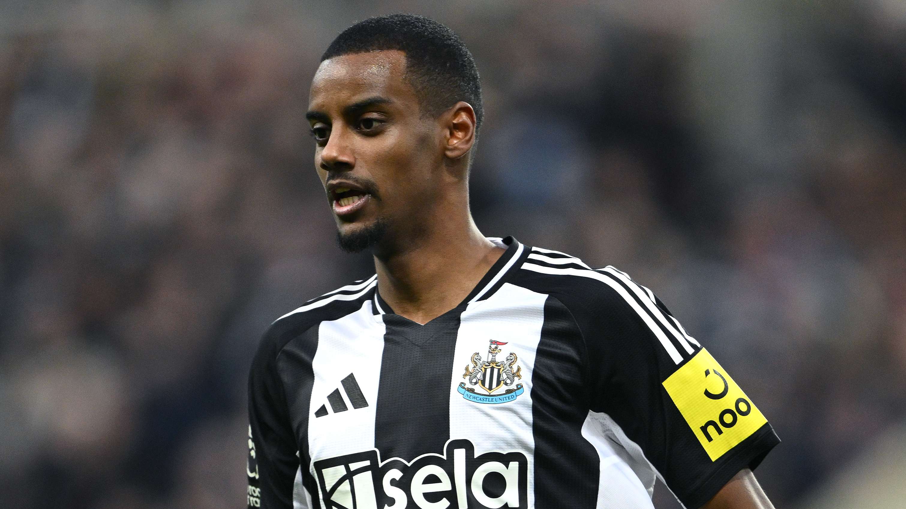 场上受人瞩 场上受人瞩